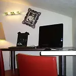 Rivoli Hotel