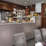 Rivoli Hotel 3*